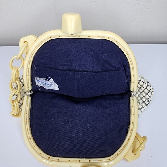 Vintage 40's Alumesh Whiting & Davis Co. Mesh Purse w/Bakelite Frame and Closure - Picture 4 of 11